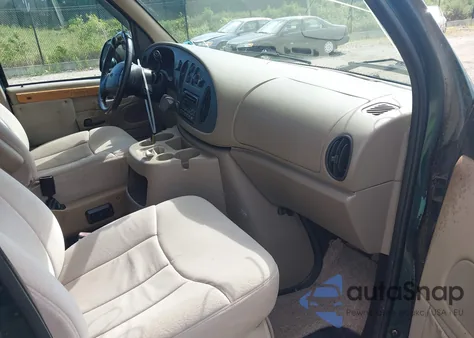 2000 Ford E-150 Recreational из США, поврежденный, VIN 1FDRE14W2YHB48494